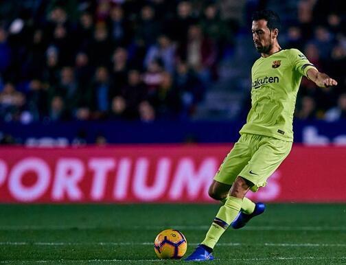 包含智利队中场因个人问题缺席最近比赛的词条 包含智利队中场因个人问题缺席最近比赛的词条