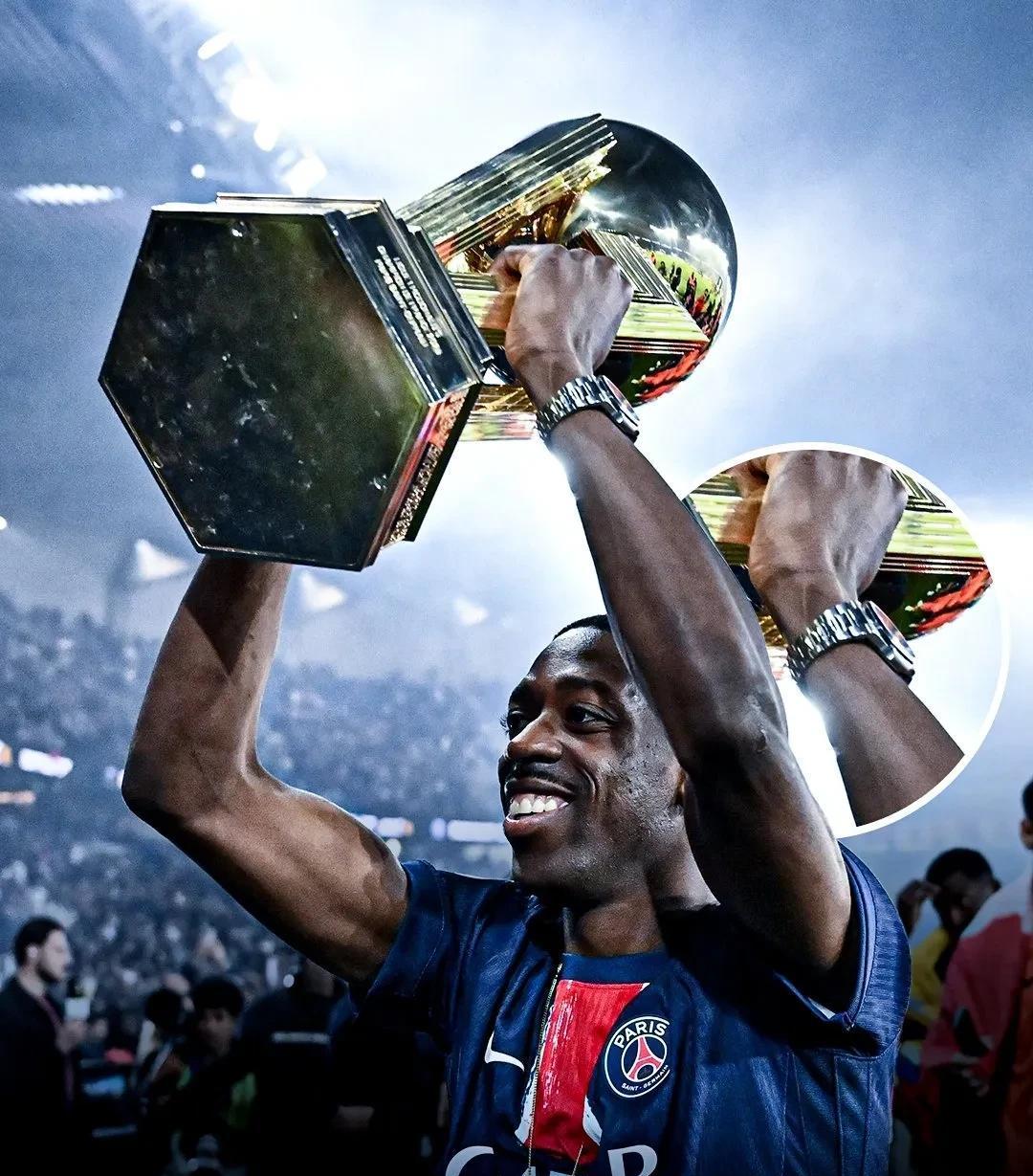 那不勒斯狂胜国米,领跑意甲豪情万丈的简单介绍 那不勒斯狂胜国米,领跑意甲豪情万丈的简单介绍