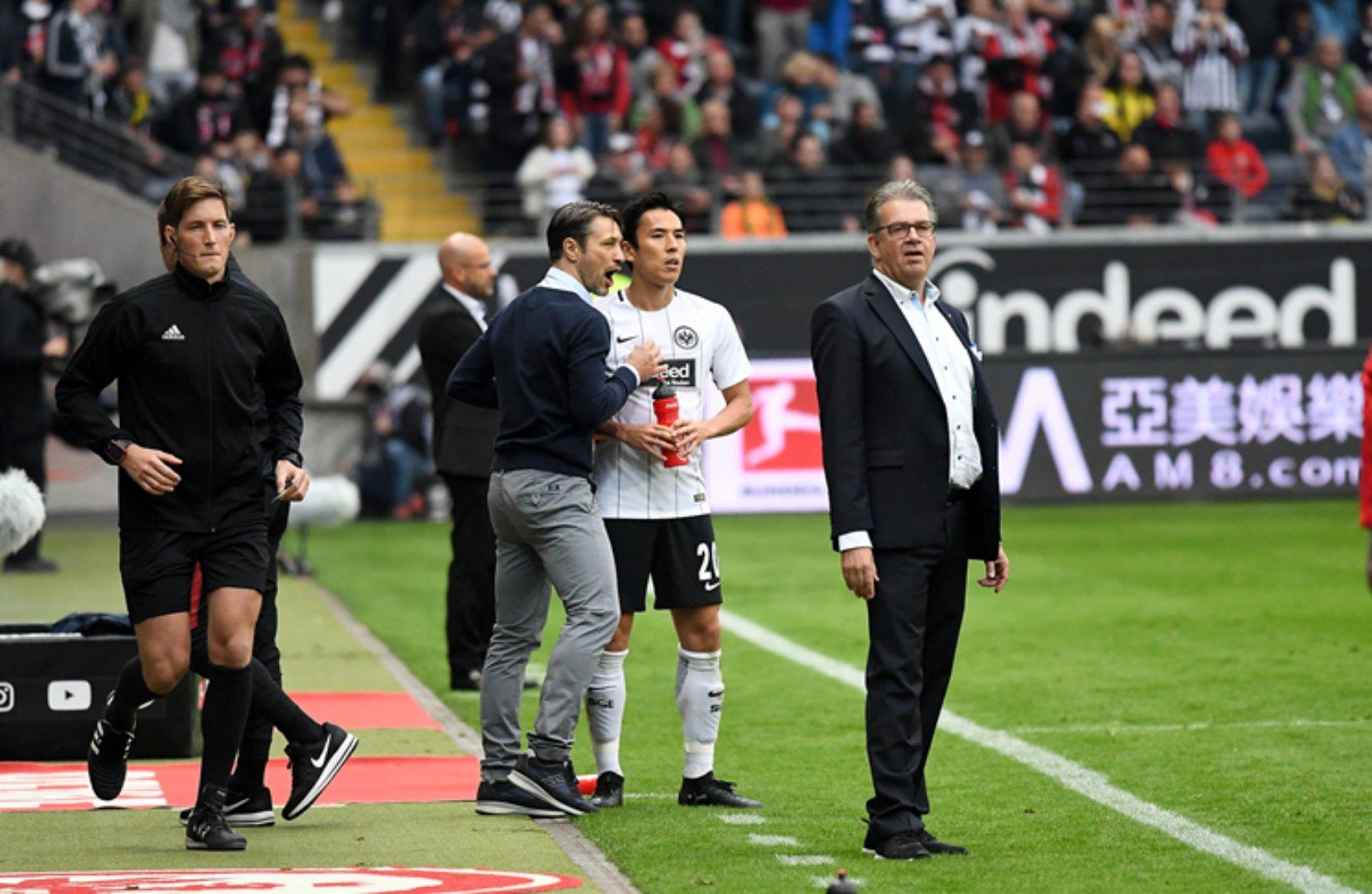 包含沙尔克客场征战法兰克福战术失灵的词条