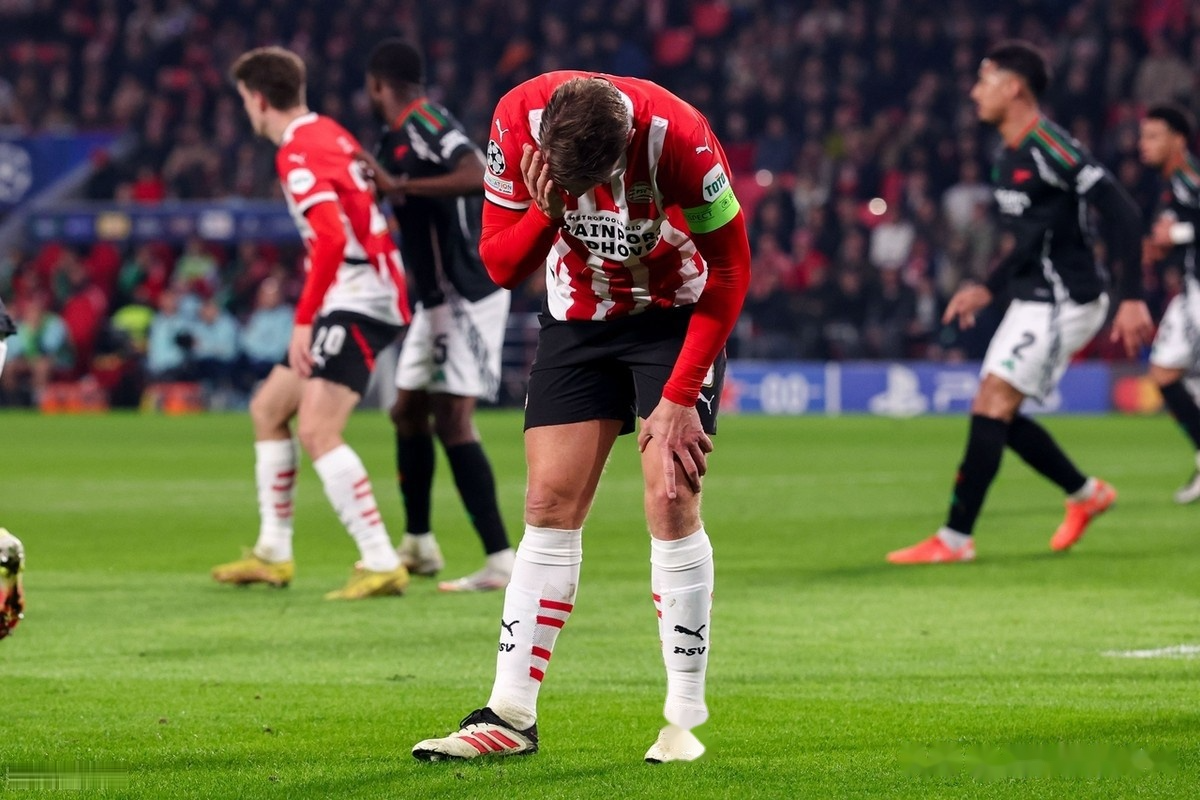 开云体育中国官网-曼联队长发威，率领球队取得胜利